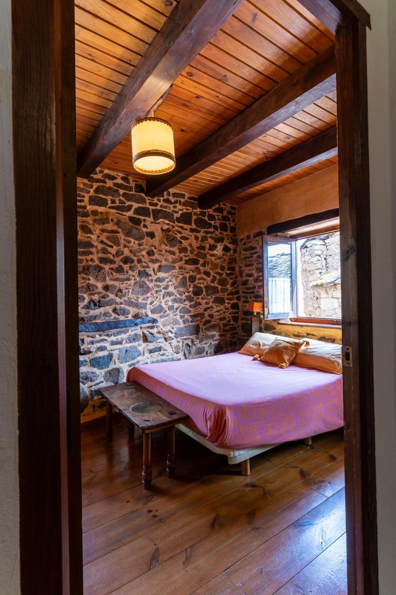 Casa De Turismo Rural Sardom3 Bembibre  Exteriör bild