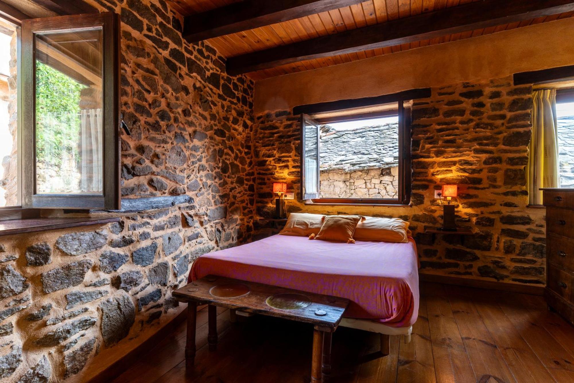Casa De Turismo Rural Sardom3 Bembibre  Exteriör bild