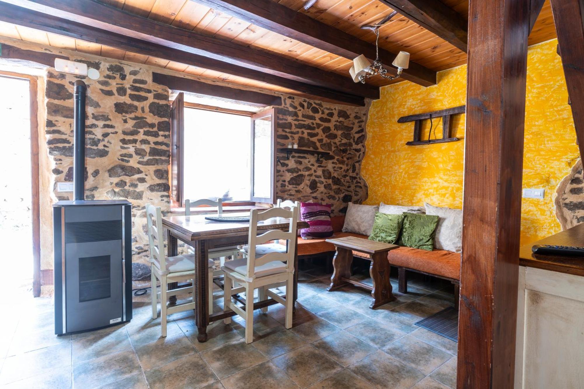 Casa De Turismo Rural Sardom3 Bembibre  Exteriör bild