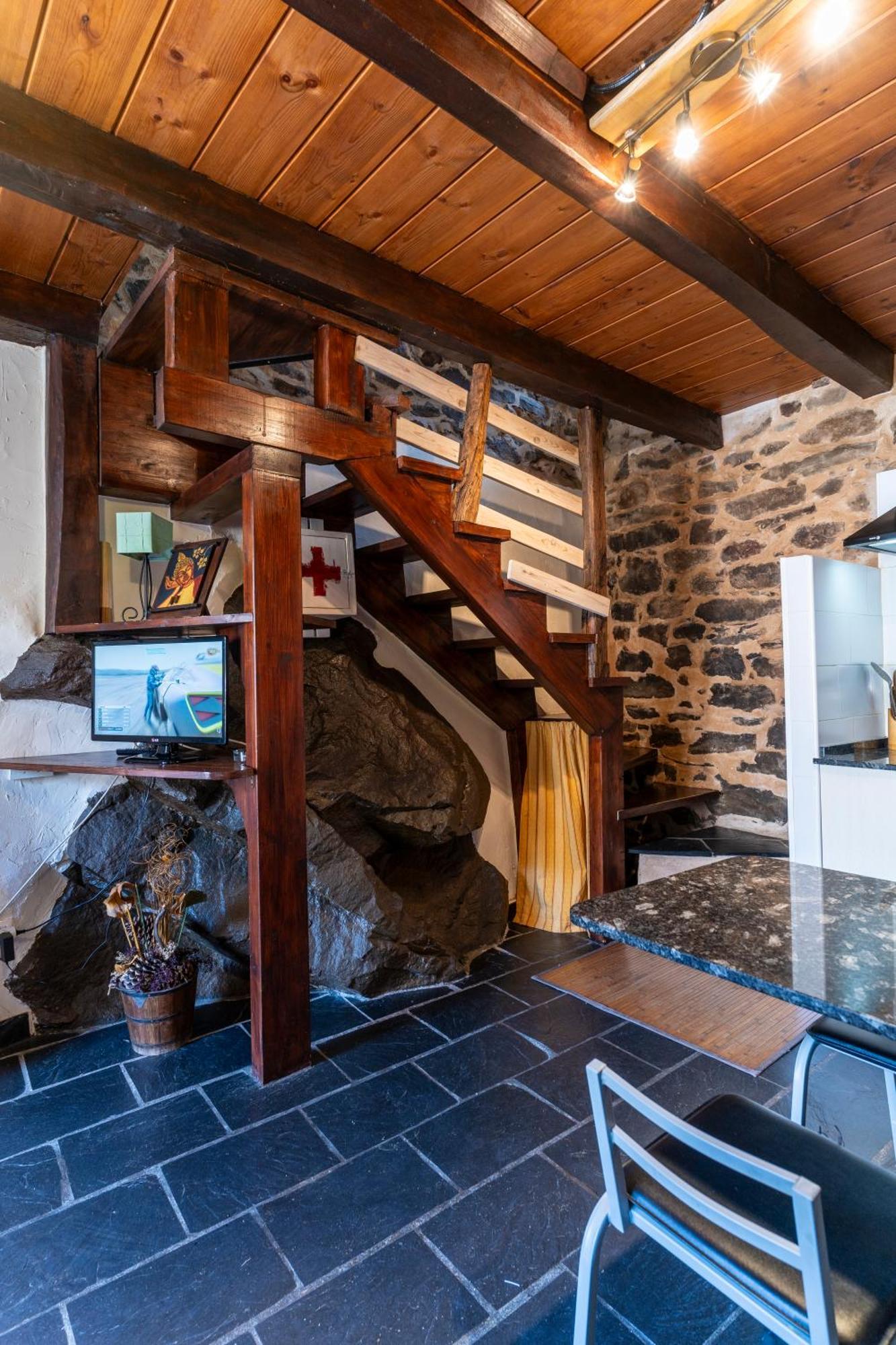 Casa De Turismo Rural Sardom3 Bembibre  Exteriör bild