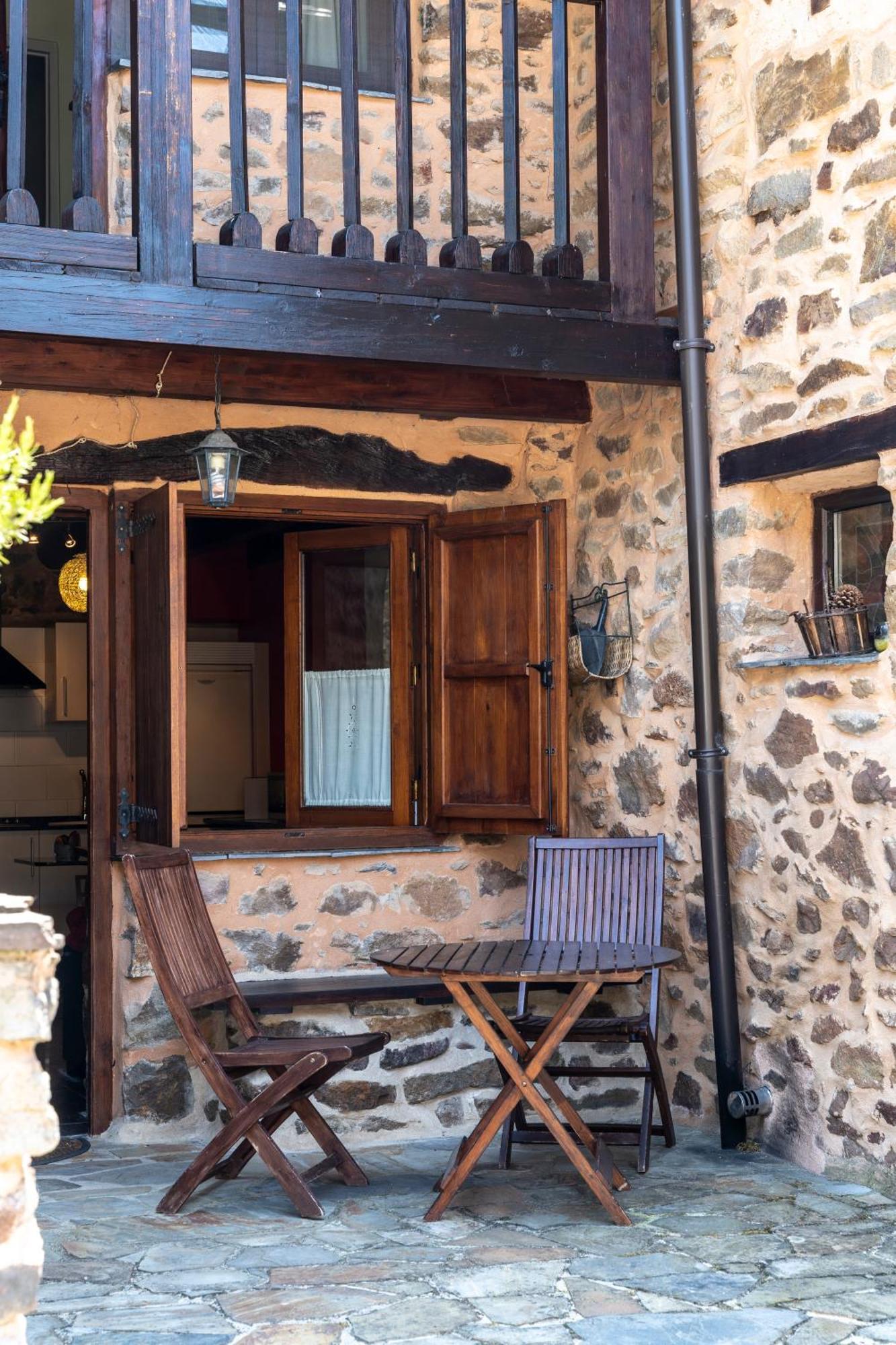 Casa De Turismo Rural Sardom3 Bembibre  Exteriör bild